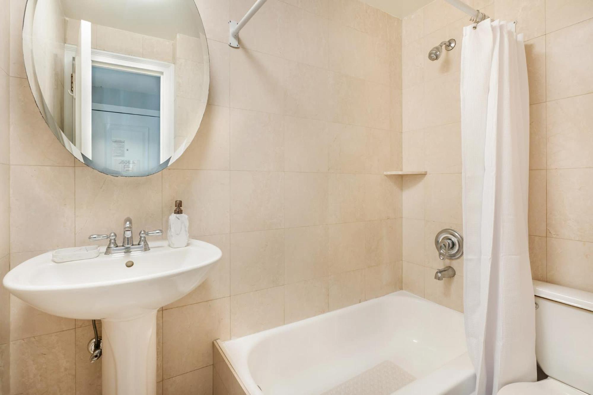 73-410 Luxury 24 Dm New Uws Gym Laundry Appartement *